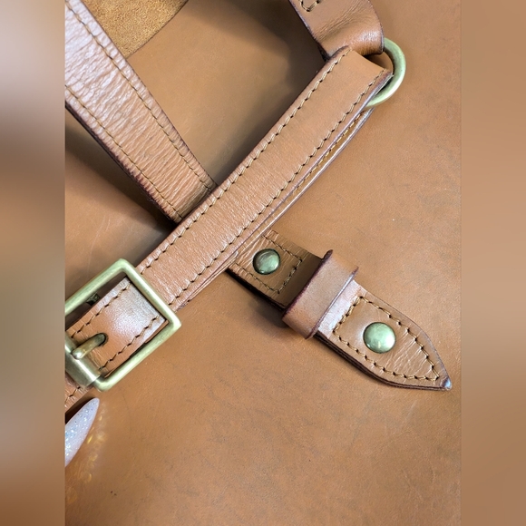 Mimi Berry of London Tan Peggy Leather Crossbody - Picture 8 of 11